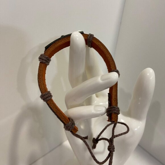 Love Sign Cupids Bow Bracelet Brown genuine Leather Adjustable Wristband - Picture 5 of 12